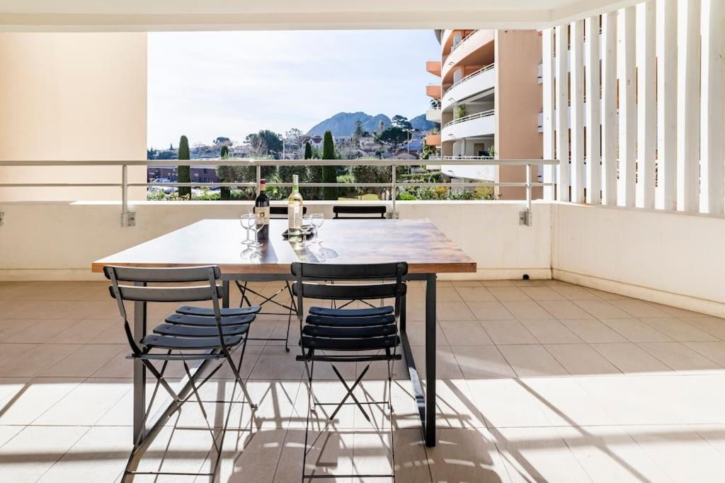 Beau T3, Mer, Centre, Climatisation Parking * La Ciotat